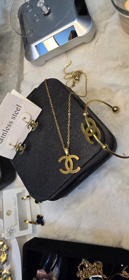 Double C Inspired Jewelry Set for Women
